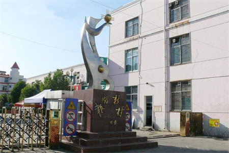 纺织厂新装修2室1厅1卫70㎡
